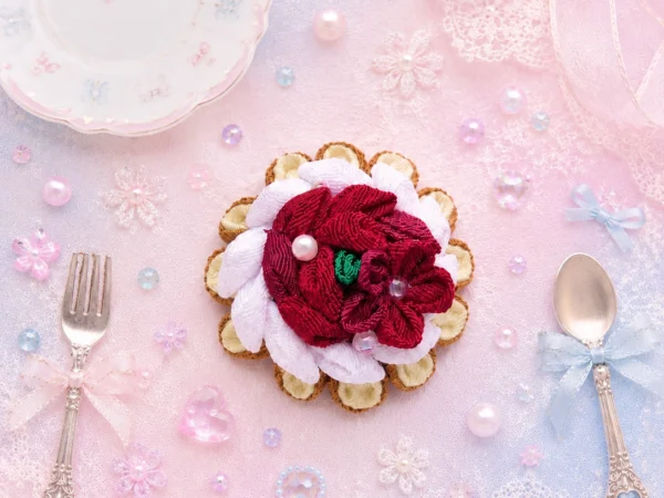 いちごタルトモチーフのお花マグネット